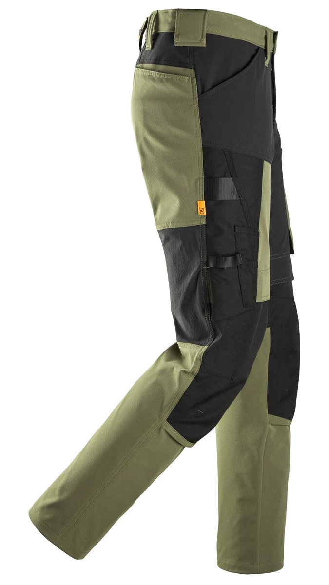 6318 - Pantalon en tissu extensible